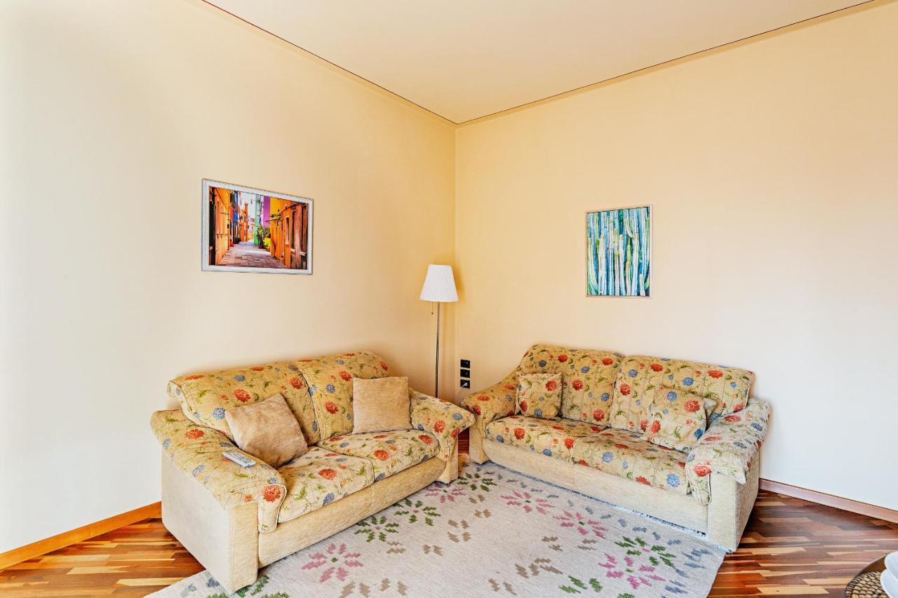 La Magnolia 2 Apartment By Wonderful Italy Дезенцано-дель-Гарда Экстерьер фото